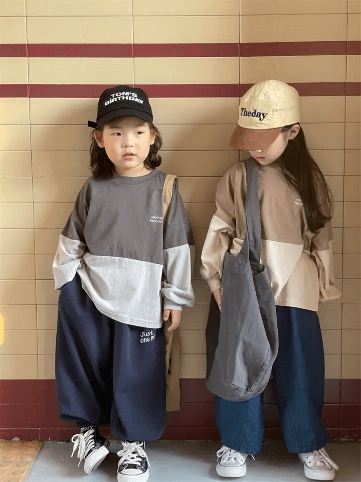 2023 children's Korean color contrast long skirt round neck sweater boy's and girl's children's T-shirt